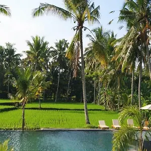 **** Resort Bhanuswari Indonesia