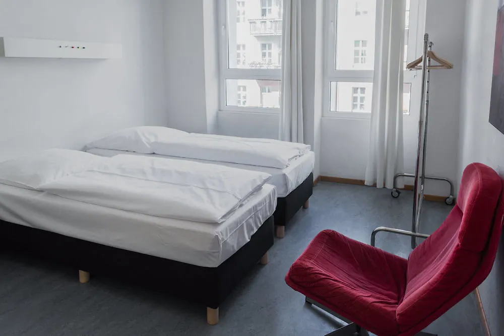 Old Town Hostel Berlin 0*,